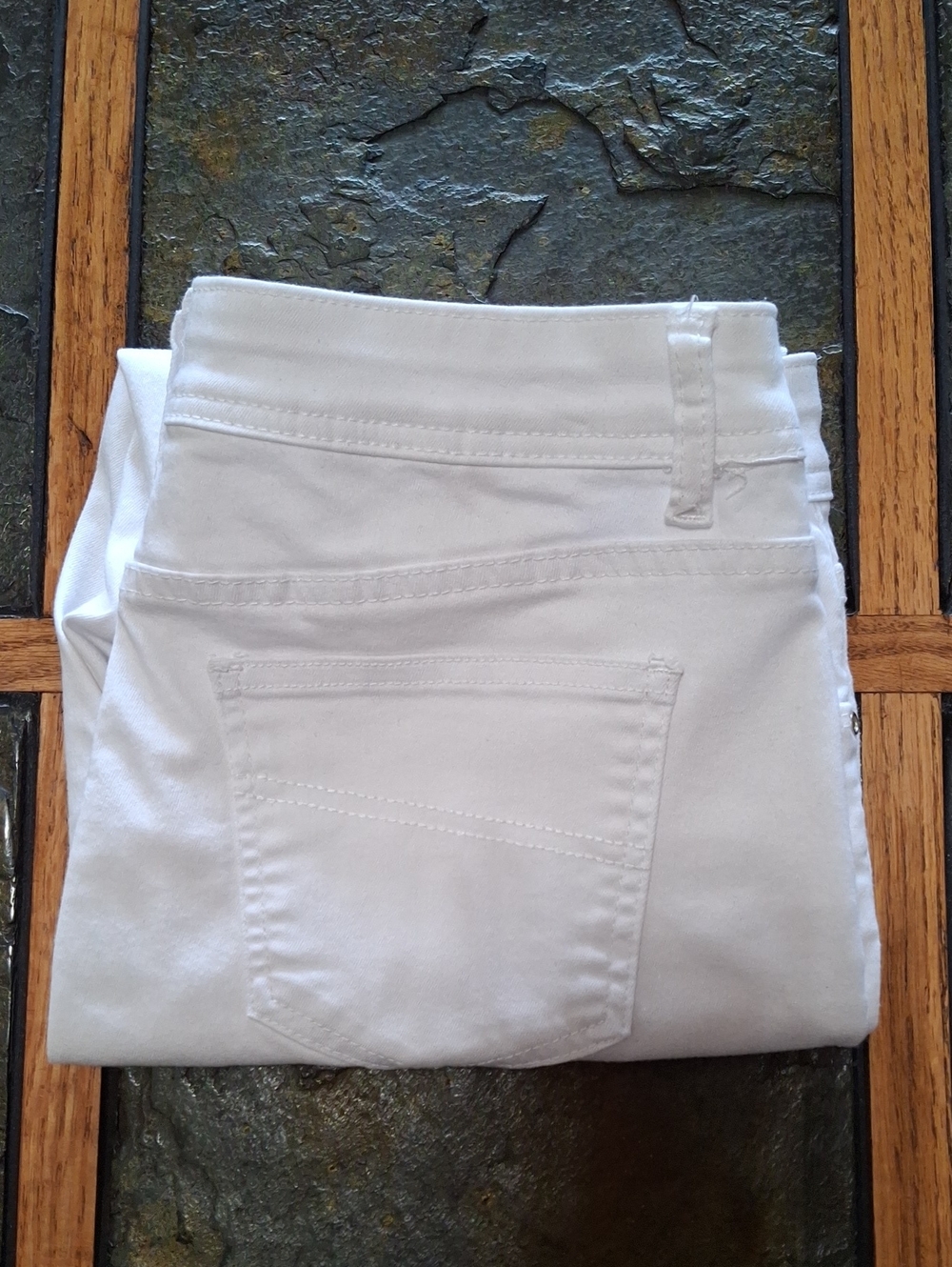 Charlies White Jeans
